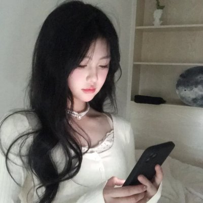 遮云海报