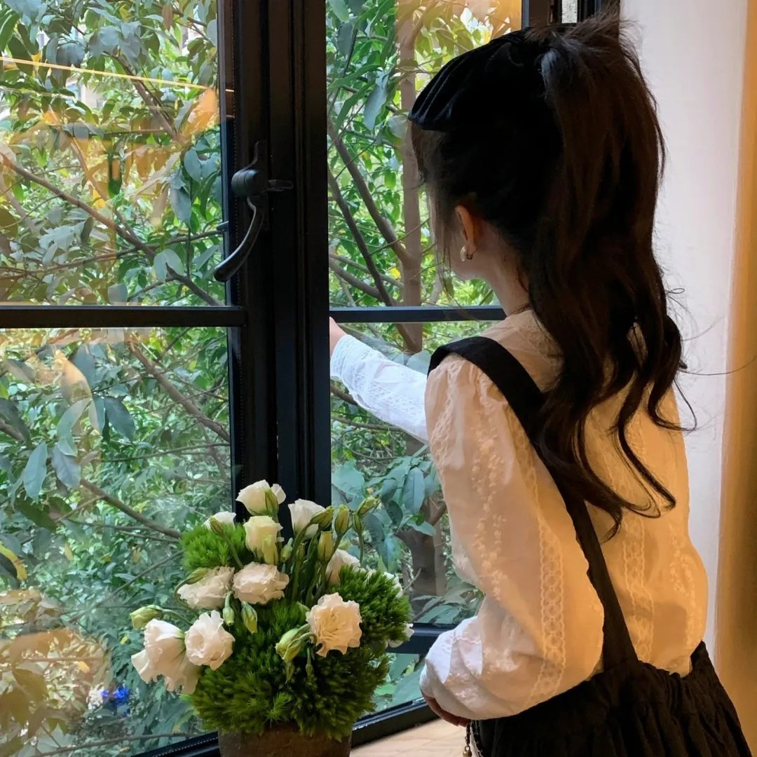 如何踢足球海报